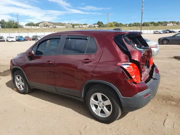 3GNCJNSB6GL261577 2016 CHEVROLET TRAX - Image 2