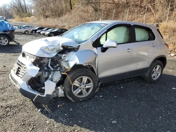 3GNCJNSB6HL193945 2017 CHEVROLET TRAX - Image 1