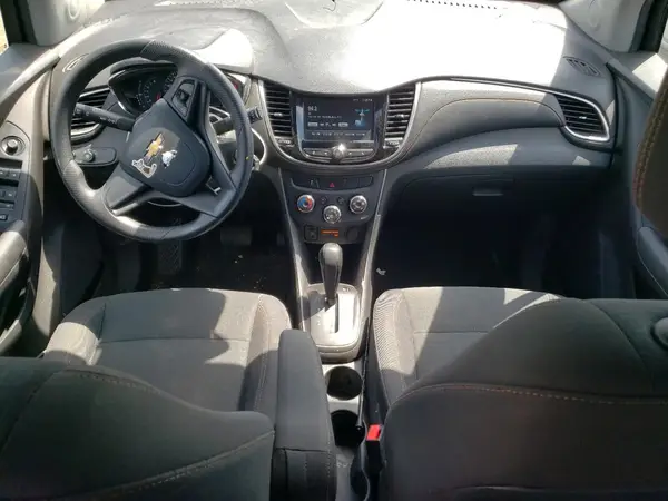 3GNCJNSB6HL196991 2017 CHEVROLET TRAX - Image 8