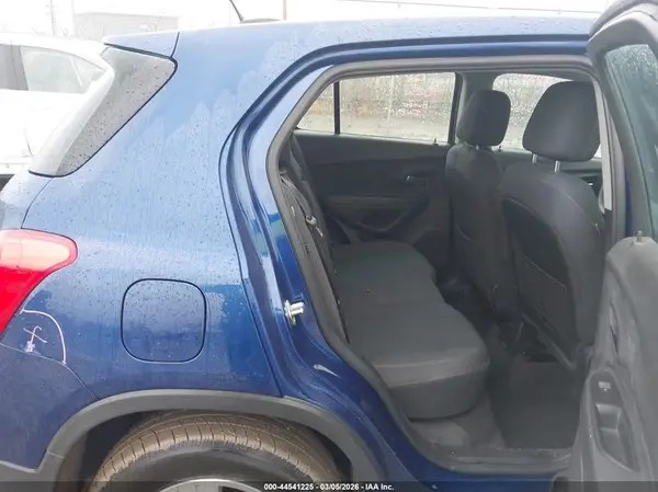 3GNCJNSB6HL218617 2017 CHEVROLET TRAX - Image 8