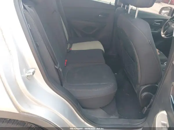 3GNCJNSB6HL274010 2017 CHEVROLET TRAX - Image 8