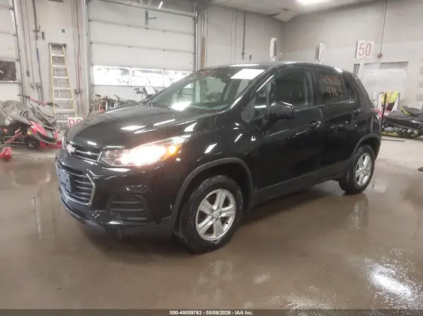 3GNCJNSB6HL279773 2017 CHEVROLET TRAX - Image 2