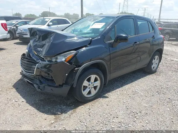 3GNCJNSB6HL284665 2017 CHEVROLET TRAX - Image 2