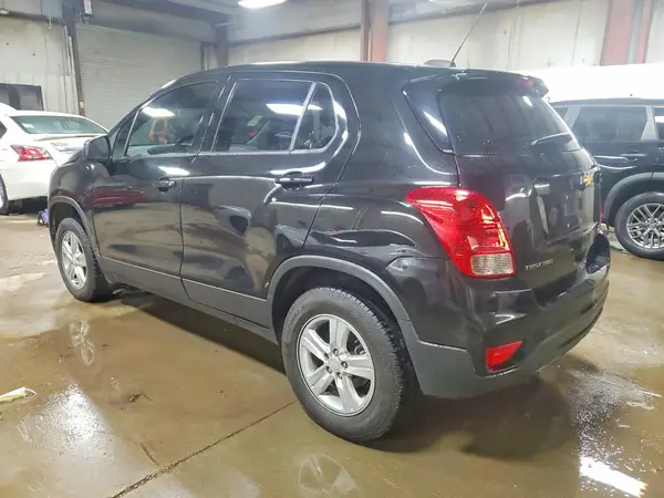3GNCJNSB6JL223256 2018 CHEVROLET TRAX - Image 2