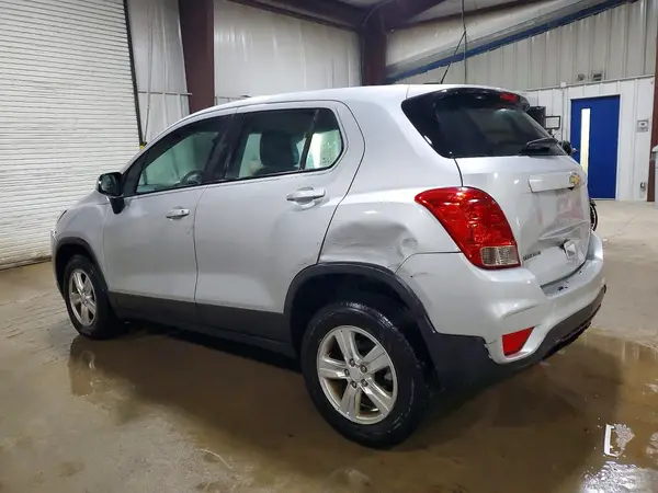 3GNCJNSB6JL330808 2018 CHEVROLET TRAX - Image 2