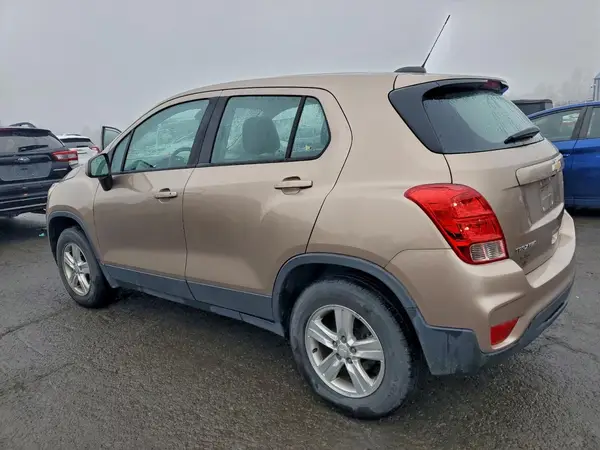 3GNCJNSB6JL371455 2018 CHEVROLET TRAX - Image 2