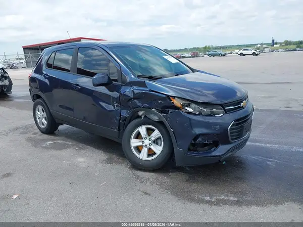 3GNCJNSB6JL398915 2018 CHEVROLET TRAX - Image 1