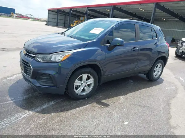 3GNCJNSB6JL398915 2018 CHEVROLET TRAX - Image 2