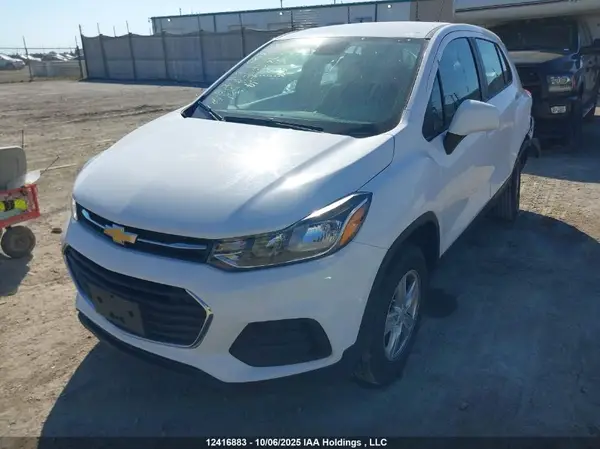 3GNCJNSB6JL404633 2018 CHEVROLET TRAX - Image 2