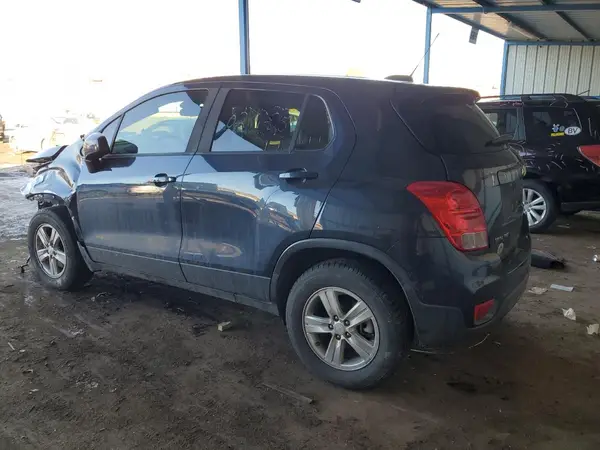 3GNCJNSB6KL165800 2019 CHEVROLET TRAX - Image 2