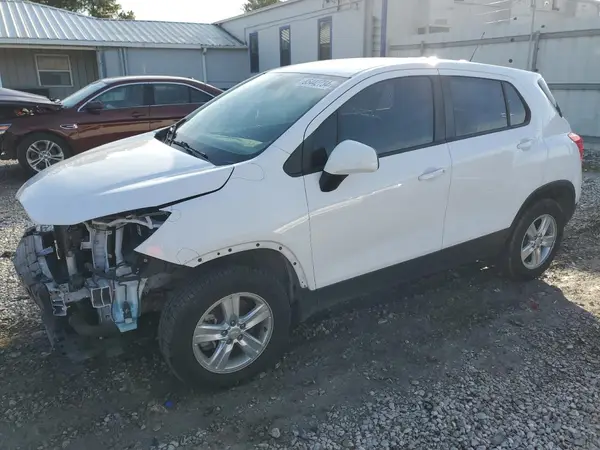 3GNCJNSB6KL245341 2019 CHEVROLET TRAX - Image 1