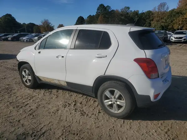 3GNCJNSB6KL287671 2019 CHEVROLET TRAX - Image 2