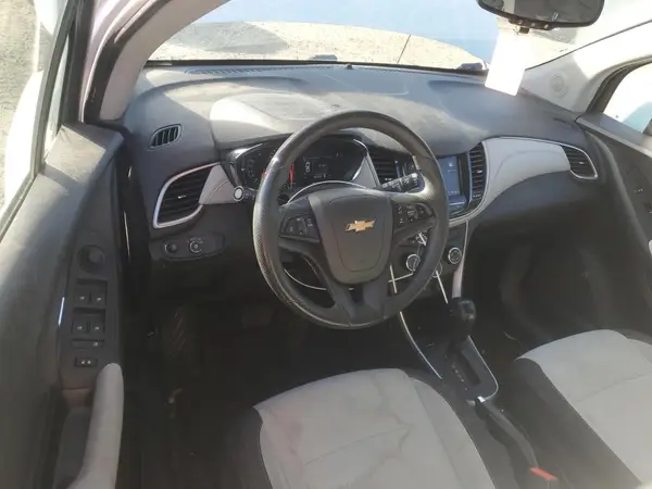 3GNCJNSB6KL287671 2019 CHEVROLET TRAX - Image 8