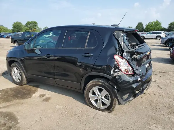 3GNCJNSB6KL399046 2019 CHEVROLET TRAX - Image 2