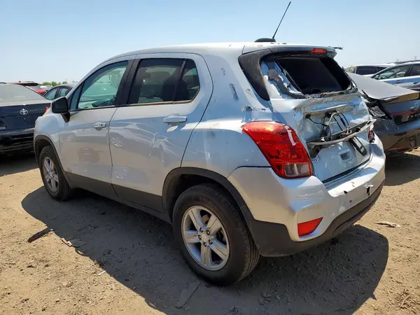 3GNCJNSB6LL107154 2020 CHEVROLET TRAX - Image 2