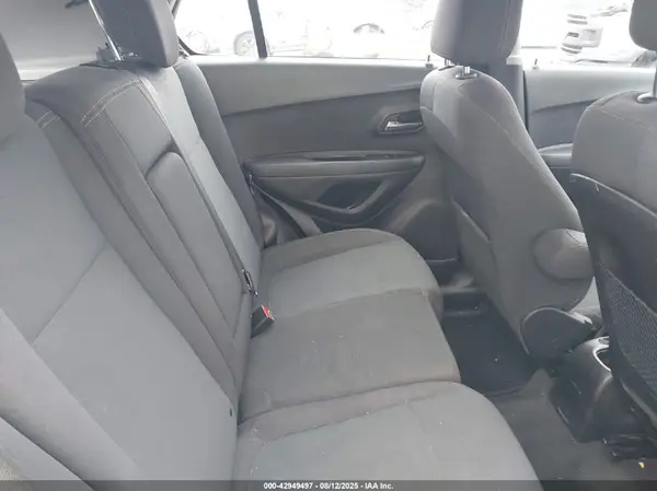 3GNCJNSB6LL111723 2020 CHEVROLET TRAX - Image 8