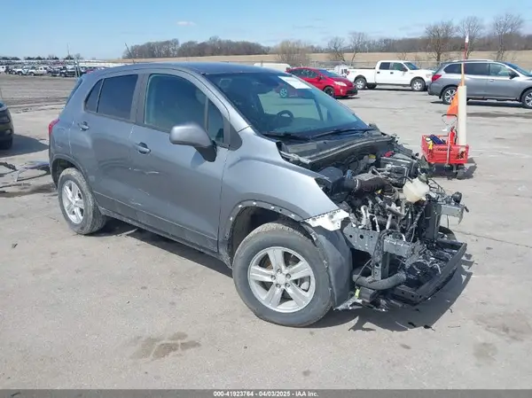 3GNCJNSB6LL208534 2020 CHEVROLET TRAX - Image 1