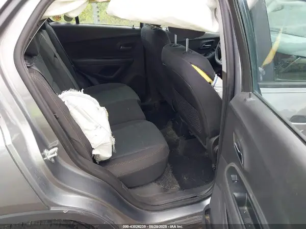 3GNCJNSB6LL216830 2020 CHEVROLET TRAX - Image 8