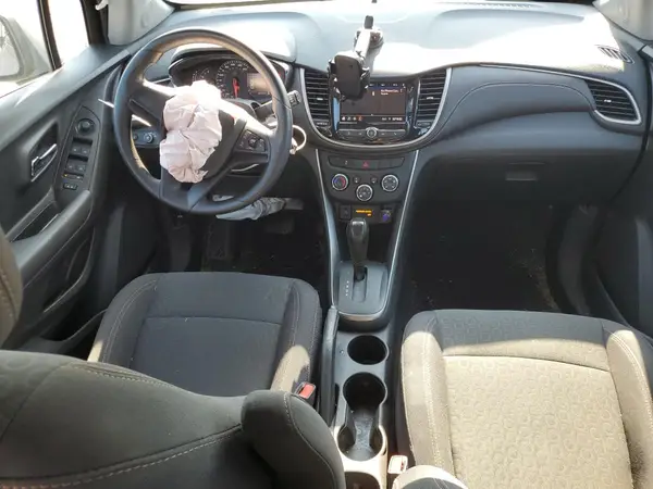 3GNCJNSB6LL294511 2020 CHEVROLET TRAX - Image 8
