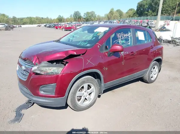 3GNCJNSB7GL155090 2016 CHEVROLET TRAX - Image 2
