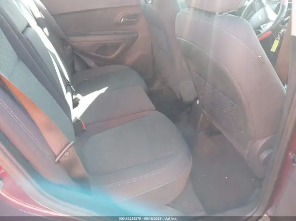 3GNCJNSB7GL155090 2016 CHEVROLET TRAX - Image 8