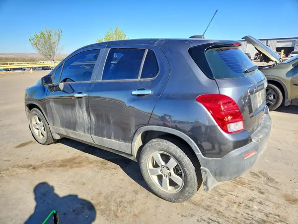 3GNCJNSB7GL244660 2016 CHEVROLET TRAX - Image 2