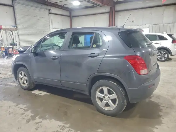 3GNCJNSB7GL261037 2016 CHEVROLET TRAX - Image 2