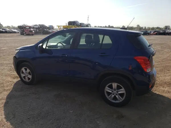3GNCJNSB7HL135388 2017 CHEVROLET TRAX - Image 2