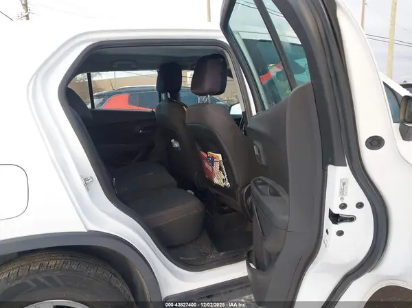 3GNCJNSB7HL200921 2017 CHEVROLET TRAX - Image 8