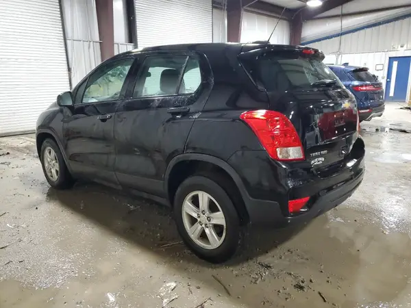 3GNCJNSB7HL236902 2017 CHEVROLET TRAX - Image 2