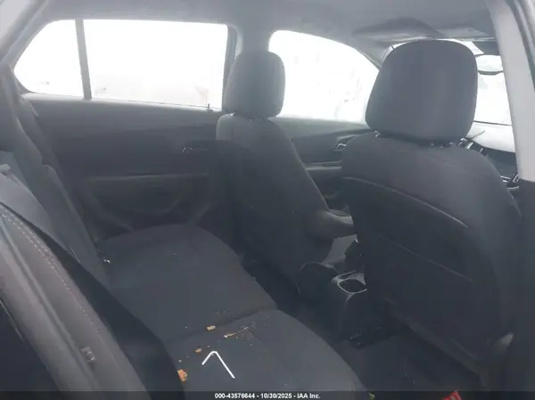 3GNCJNSB7HL267566 2017 CHEVROLET TRAX - Image 8