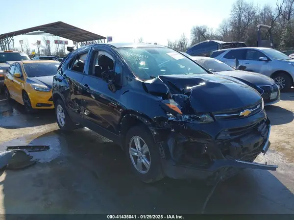 3GNCJNSB7HL283394 2017 CHEVROLET TRAX - Image 1