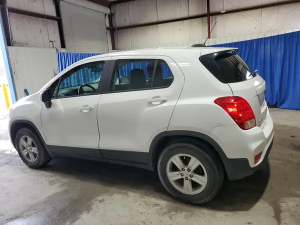 3GNCJNSB7HL283752 2017 CHEVROLET TRAX - Image 2