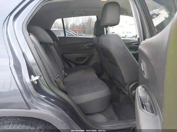 3GNCJNSB7JL147918 2018 CHEVROLET TRAX - Image 8