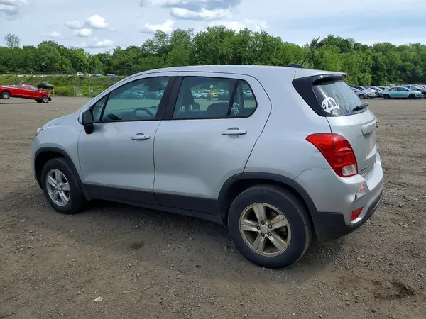 3GNCJNSB7JL223203 2018 CHEVROLET TRAX - Image 2