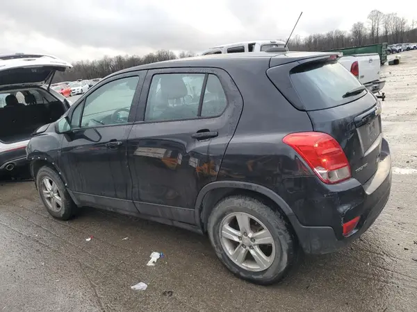 3GNCJNSB7JL329537 2018 CHEVROLET TRAX - Image 2