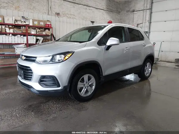 3GNCJNSB7JL353983 2018 CHEVROLET TRAX - Image 2
