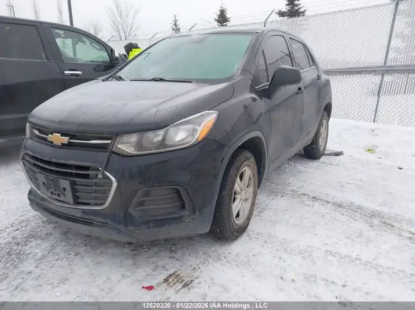 3GNCJNSB7KL192486 2019 CHEVROLET TRAX - Image 2