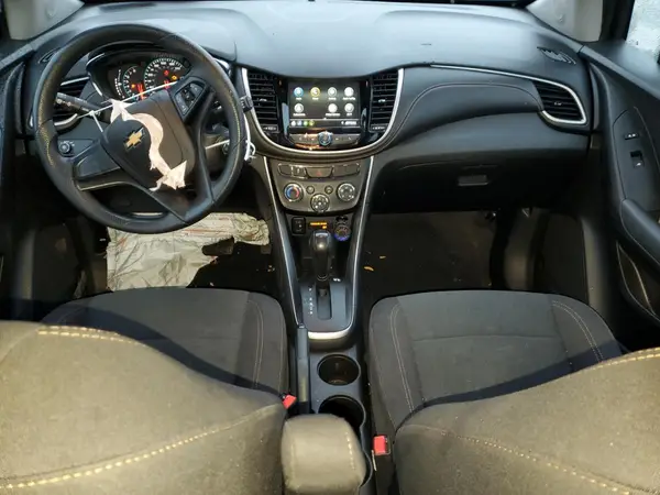 3GNCJNSB7KL256414 2019 CHEVROLET TRAX - Image 8