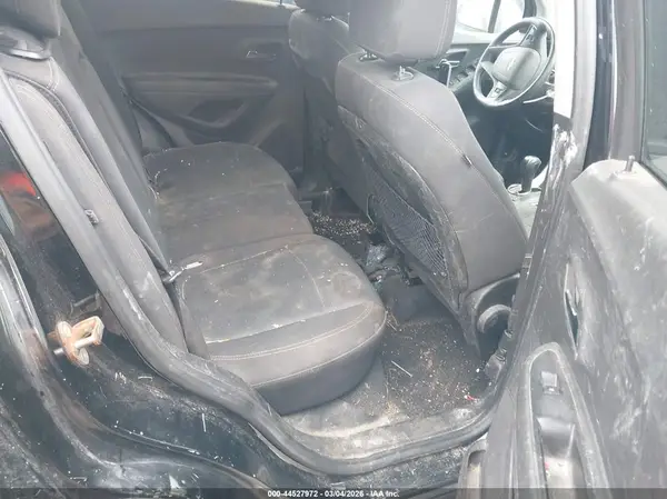 3GNCJNSB7KL339602 2019 CHEVROLET TRAX - Image 8