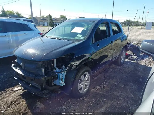 3GNCJNSB7KL359624 2019 CHEVROLET TRAX - Image 2