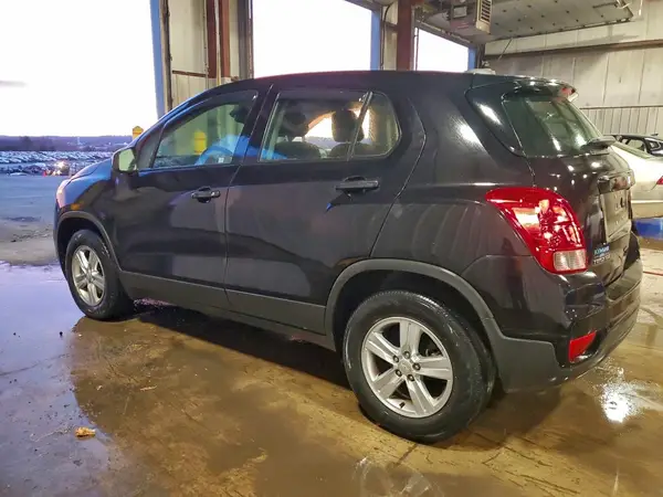 3GNCJNSB7KL391506 2019 CHEVROLET TRAX - Image 2