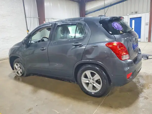3GNCJNSB7KL397693 2019 CHEVROLET TRAX - Image 2