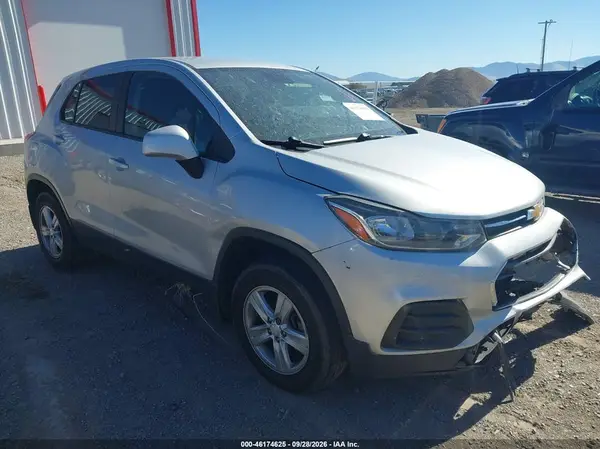 3GNCJNSB7LL122567 2020 CHEVROLET TRAX - Image 1