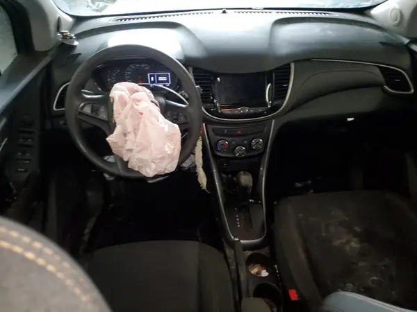 3GNCJNSB7LL126070 2020 CHEVROLET TRAX - Image 8