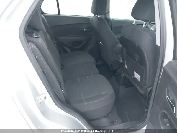 3GNCJNSB7LL128482 2020 CHEVROLET TRAX - Image 8