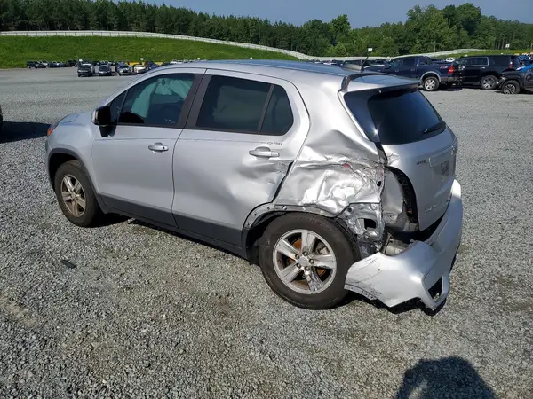 3GNCJNSB7LL129048 2020 CHEVROLET TRAX - Image 2