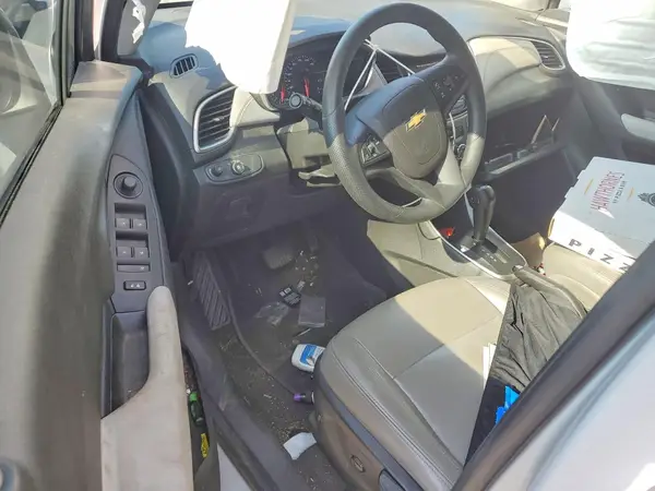 3GNCJNSB7LL129048 2020 CHEVROLET TRAX - Image 8