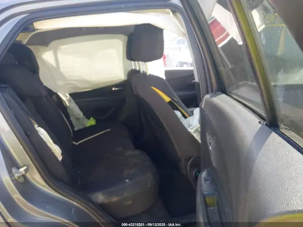 3GNCJNSB7LL148649 2020 CHEVROLET TRAX - Image 8