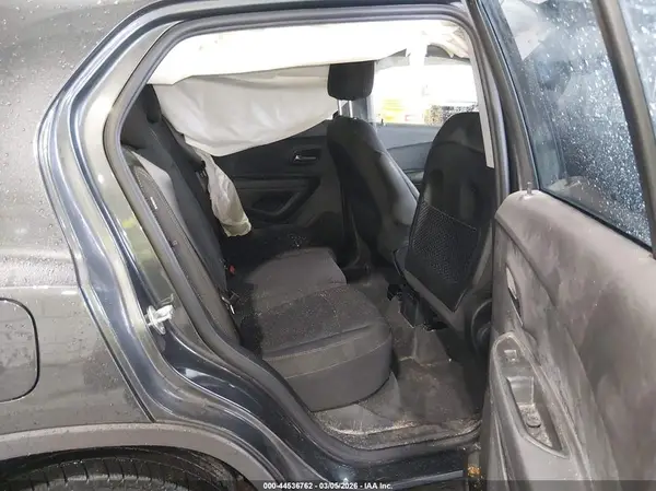 3GNCJNSB7LL191081 2020 CHEVROLET TRAX - Image 8